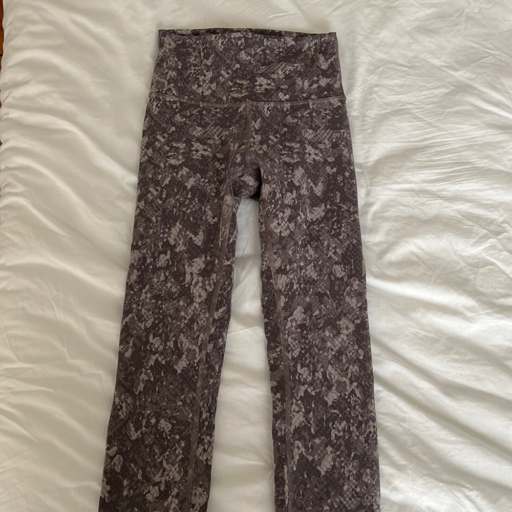 Lululemon Wunder Train High Rise 25” Leggings